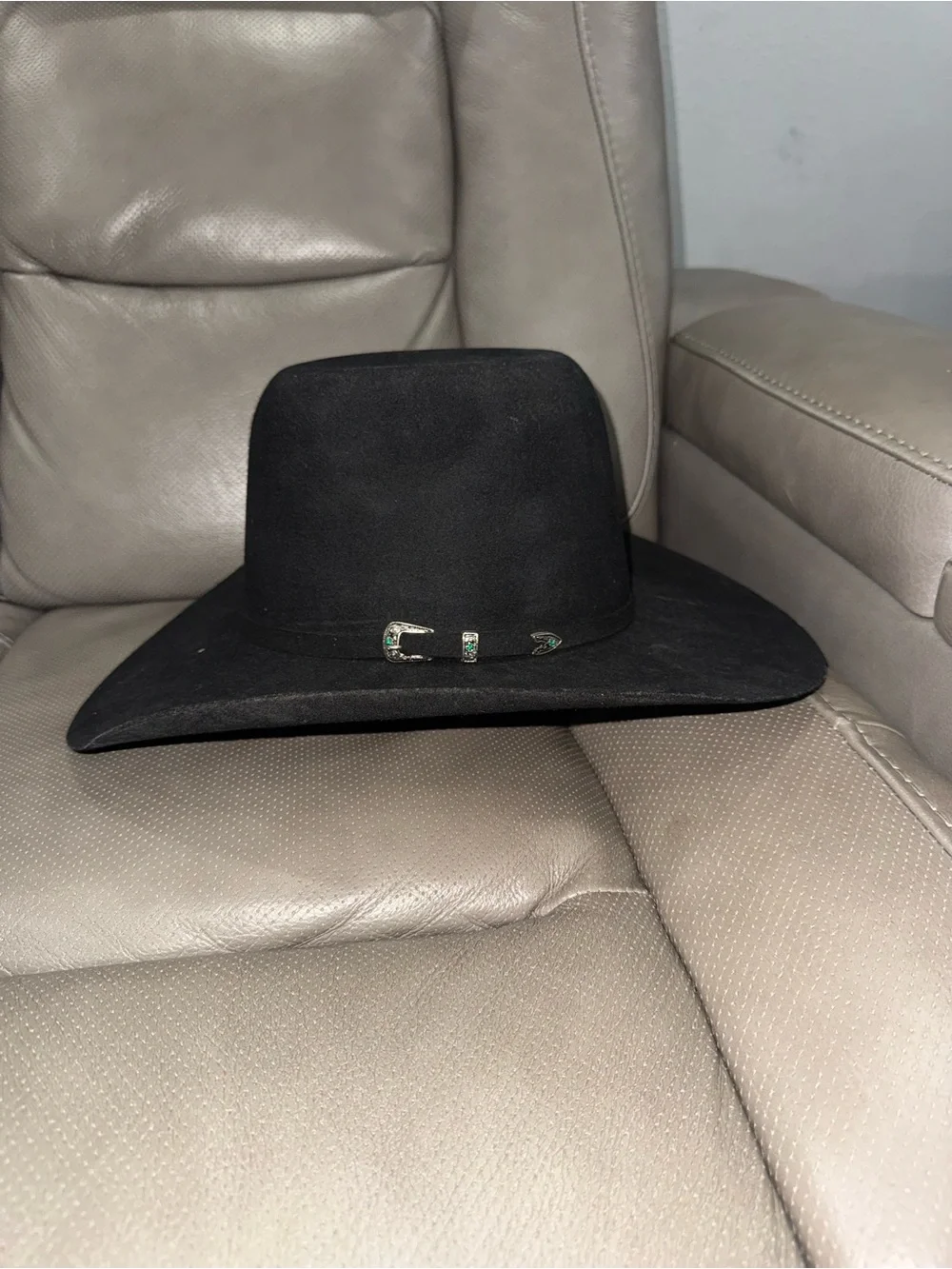 Black Felt Western Cowboy Hat - Men’s Classic Ranch Style
